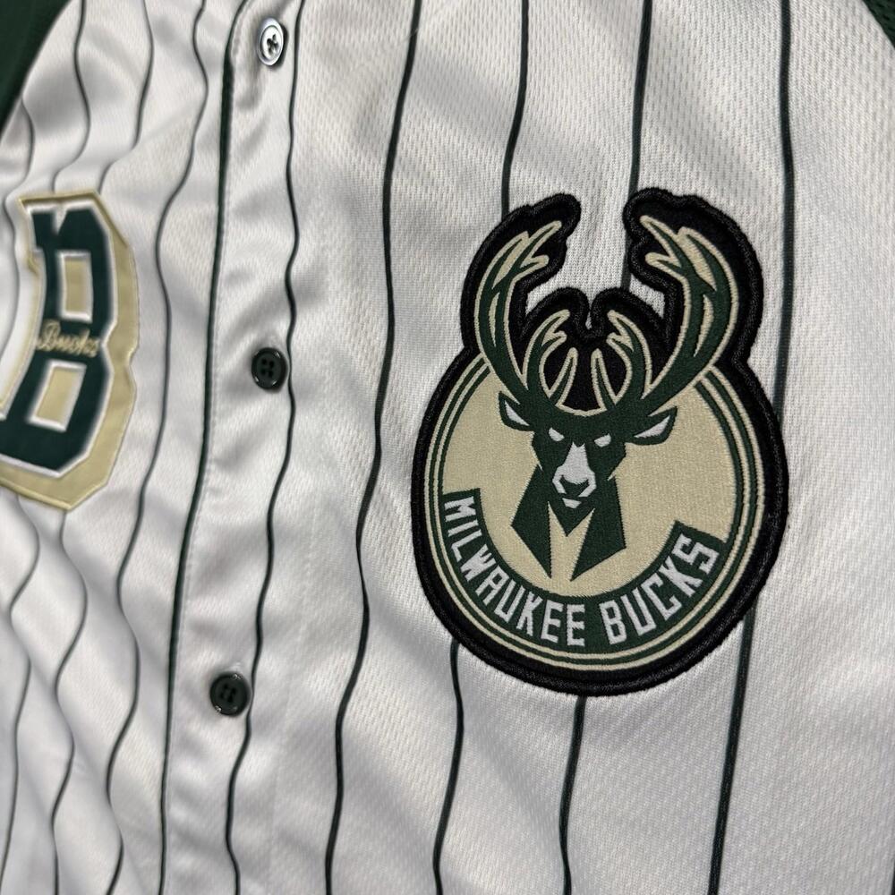 NBA Milwaukee Bucks White Green Baseball Style Jersey NWT Size M Men - Picture 3 of 8